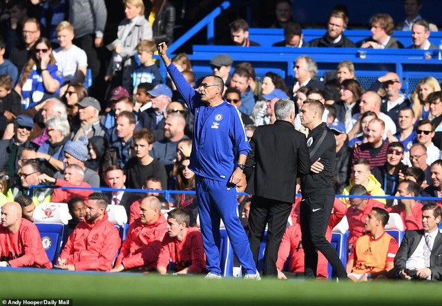 ẢNH: Toàn cảnh trận hòa kịch tính giữa Chelsea và Man Utd trên sân Stamford Bridge - Ảnh 1.