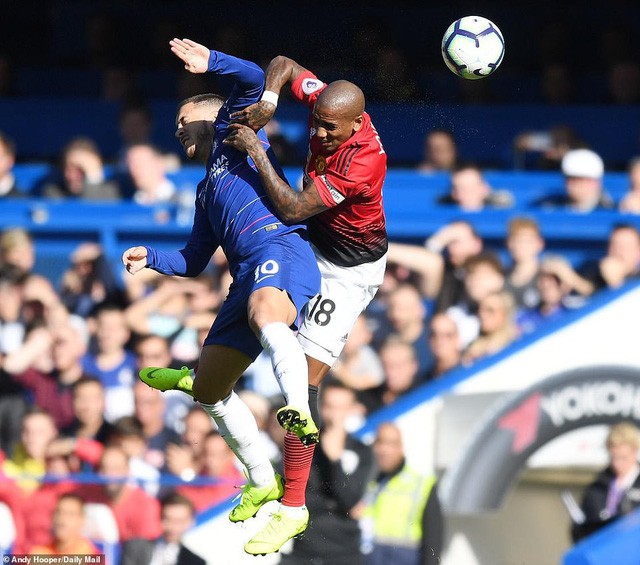 ẢNH: Toàn cảnh trận hòa kịch tính giữa Chelsea và Man Utd trên sân Stamford Bridge - Ảnh 2.