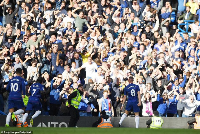 ẢNH: Toàn cảnh trận hòa kịch tính giữa Chelsea và Man Utd trên sân Stamford Bridge - Ảnh 14.