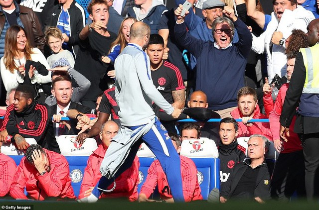 ẢNH: Toàn cảnh trận hòa kịch tính giữa Chelsea và Man Utd trên sân Stamford Bridge - Ảnh 15.