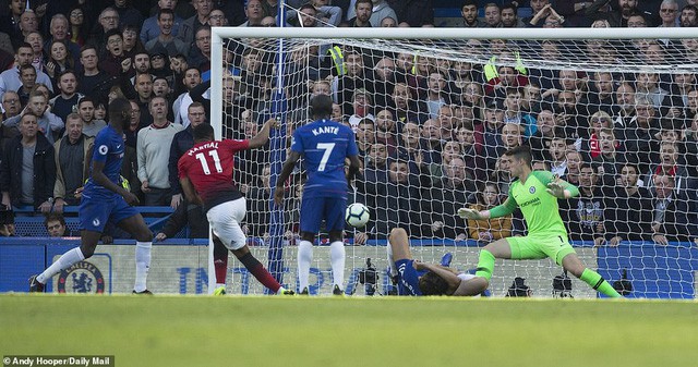 ẢNH: Toàn cảnh trận hòa kịch tính giữa Chelsea và Man Utd trên sân Stamford Bridge - Ảnh 9.