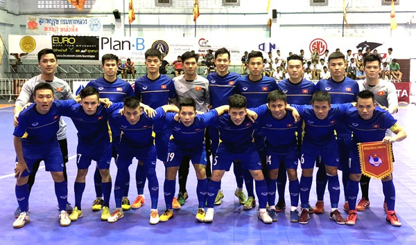 Giao hữu tại Thái Lan, ĐT futsal Việt Nam hòa 2-2 với Highway FC - Ảnh 1.