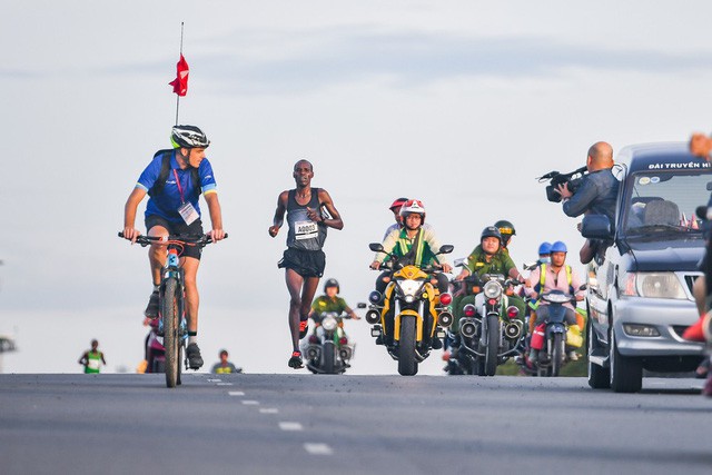 TP.HCM tổ chức giải Marathon với đường đua trải dài qua 6 quận - Ảnh 2.