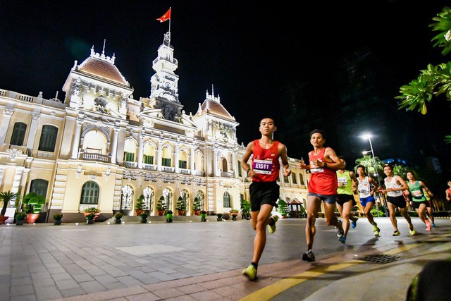 TP.HCM tổ chức giải Marathon với đường đua trải dài qua 6 quận - Ảnh 1.