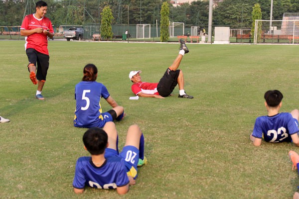 Đội tuyển U19 nữ QG tập trung chuẩn bị cho vòng loại U19 nữ châu Á 2019 - Ảnh 3.