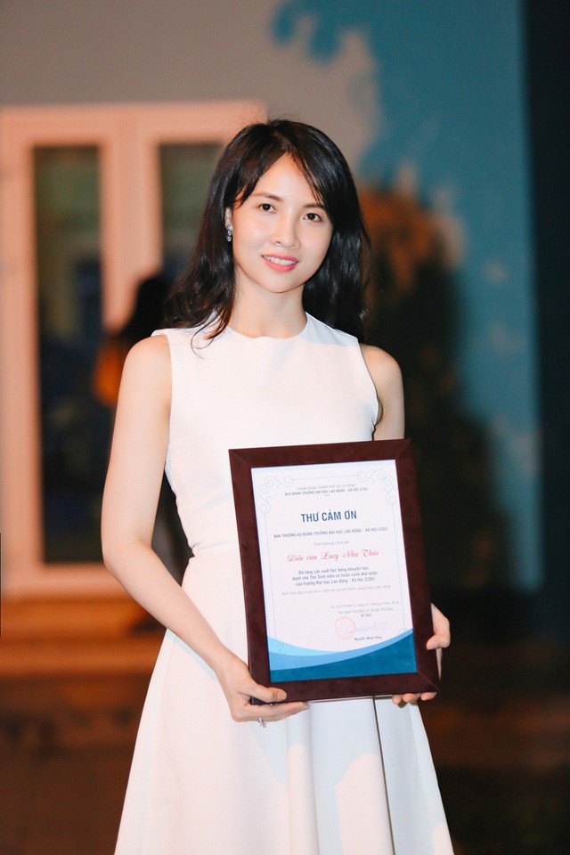 Quá khứ cơ cực, vất vả kiếm sống qua ngày của sao Việt - Ảnh 4. Quá khứ cơ cực, vất vả kiếm sống qua ngày của sao Việt - Ảnh 4.