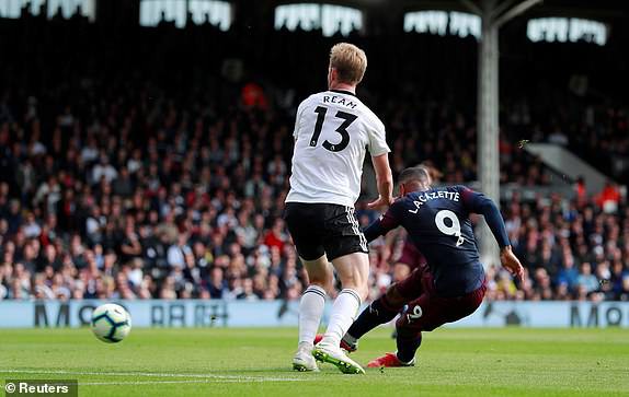 VIDEO Fulham 1-5 Arsenal: Mãn nhãn hàng công Pháo thủ - Ảnh 2.