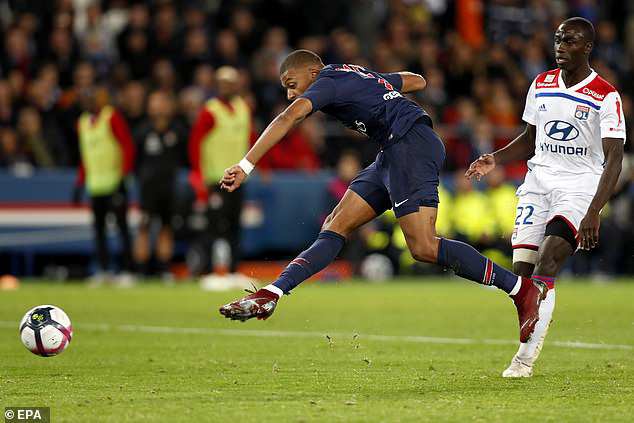 Mbappe tái hiện màn ăn mừng ở World Cup khi ghi 4 bàn trong 13 phút ở Ligue 1 - Ảnh 2.