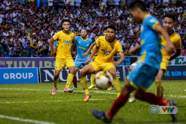 ẢNH: Ngoại binh toả sáng, FLC Thanh Hoá giành ngôi Á quân V.League 2018 - Ảnh 12. ẢNH: Ngoại binh toả sáng, FLC Thanh Hoá giành ngôi Á quân V.League 2018 - Ảnh 12.