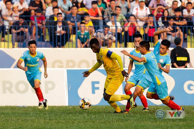 ẢNH: Ngoại binh toả sáng, FLC Thanh Hoá giành ngôi Á quân V.League 2018 - Ảnh 4. ẢNH: Ngoại binh toả sáng, FLC Thanh Hoá giành ngôi Á quân V.League 2018 - Ảnh 4.