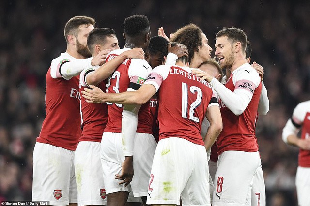 Kết quả bóng đá vòng 4 Cúp Liên đoàn Anh, sáng 1/11: Arsenal 2 - 1 Blackpool, Chelsea 3 - 2 Derby County, West Ham 1 - 3 Tottenham - Ảnh 2.