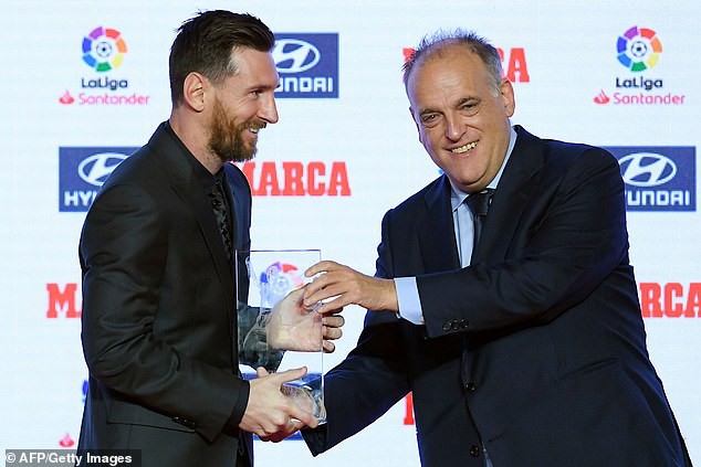 Lionel Messi ẵm trọn bộ danh hiệu tại lễ trao giải Marca - Ảnh 3.