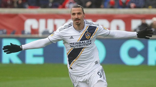 Ibrahimovic vượt mặt Rooney để giành danh hiệu lớn tại MLS - Ảnh 1.