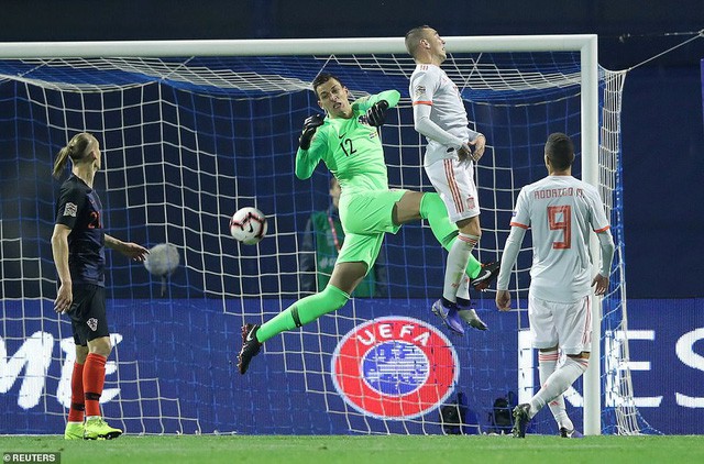 Croatia 3-2 Tây Ban Nha: Chiến thắng nghẹt thở - Ảnh 15. Croatia 3-2 Tây Ban Nha: Chiến thắng nghẹt thở - Ảnh 15.
