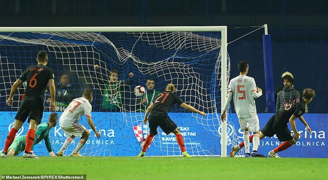 Croatia 3-2 Tây Ban Nha: Chiến thắng nghẹt thở - Ảnh 4. Croatia 3-2 Tây Ban Nha: Chiến thắng nghẹt thở - Ảnh 4.