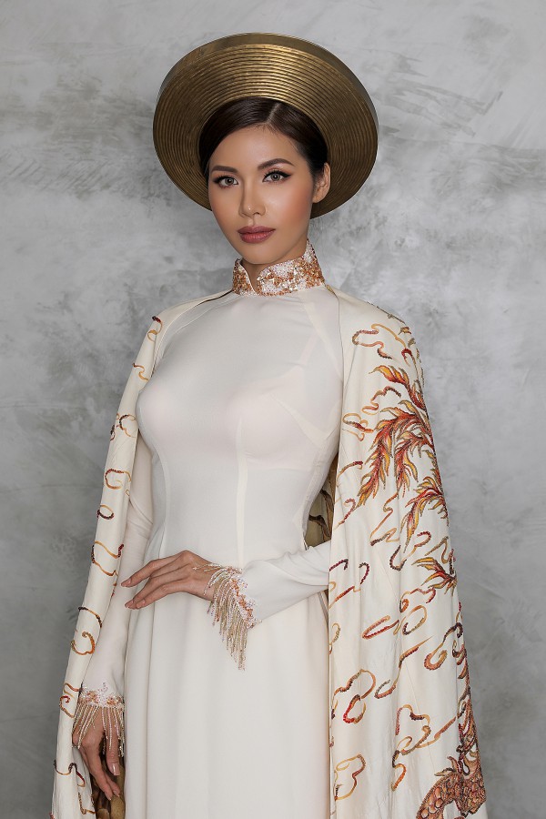 Minh Tú công bố quốc phục dự thi Miss Supranational - Ảnh 1.