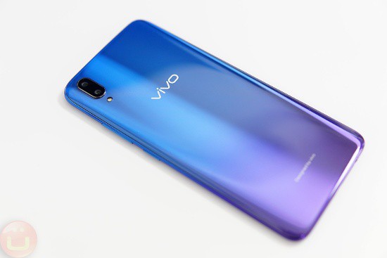 Vivo V11 với công nghệ cảm biến vân tay dưới màn hình có đáng mua? - Ảnh 3.