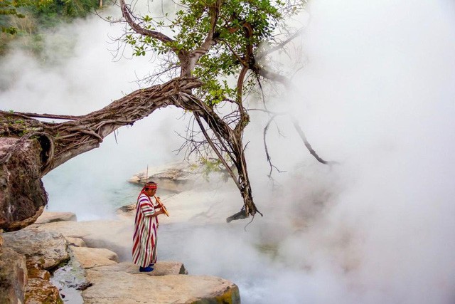 Dòng sông tử thần luộc chín mọi sinh vật chẳng may sảy chân rơi xuống - Ảnh 1.