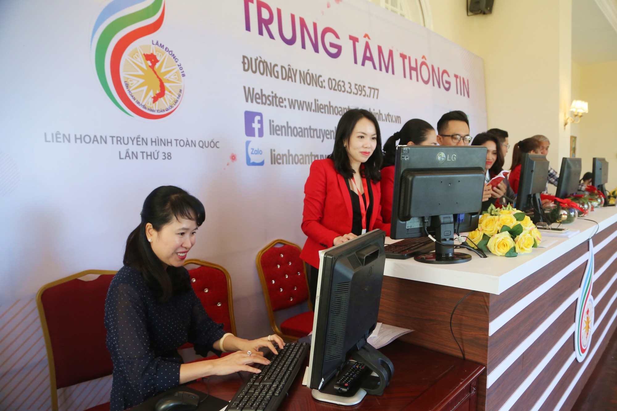 trung tâm thông tin LHTHTQ 38