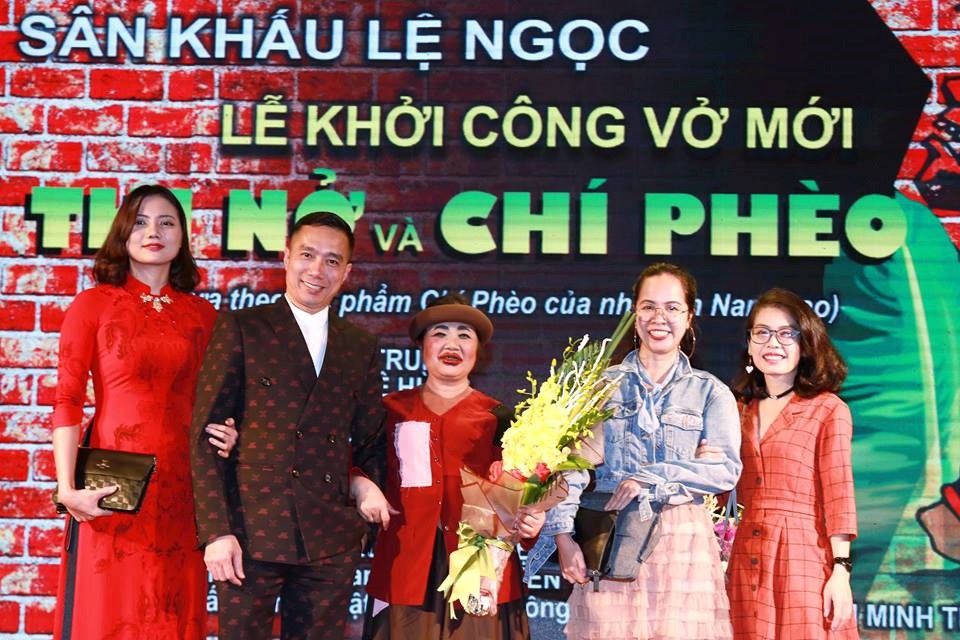 Vở kịch Thị Nở, Ch&iacute; Ph&egrave;o được đầu tư trang phục d&aacute;t v&agrave;ng xa xỉ - Ảnh 5.