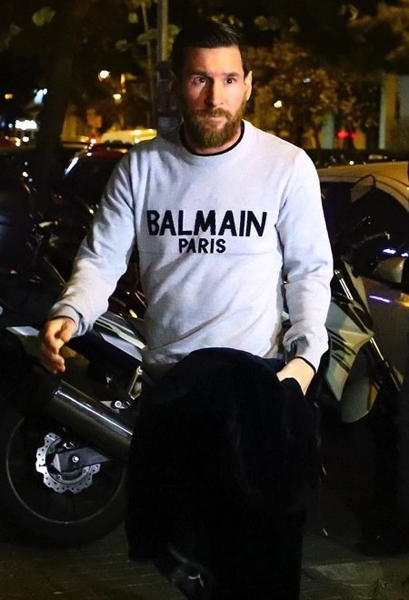  Messi đi đầu trong bữa tiệc đón Giáng sinh tưng bừng của Barcelona - Ảnh 1.