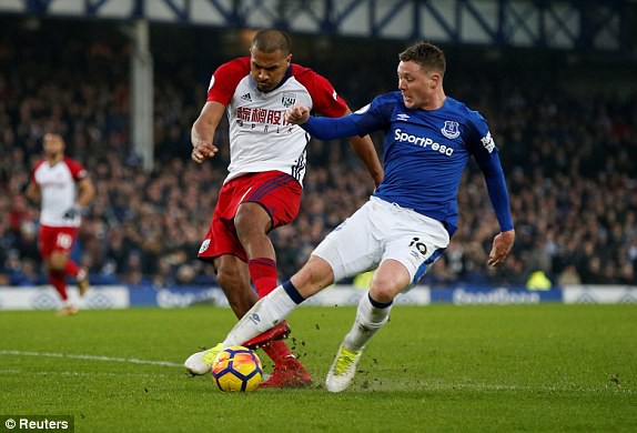 1516465486029_lc_galleryImage_Soccer_Football_Premier_L