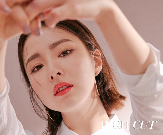 Shin Se Kyung đẹp mơ màng trong bộ ảnh mới - Ảnh 6.