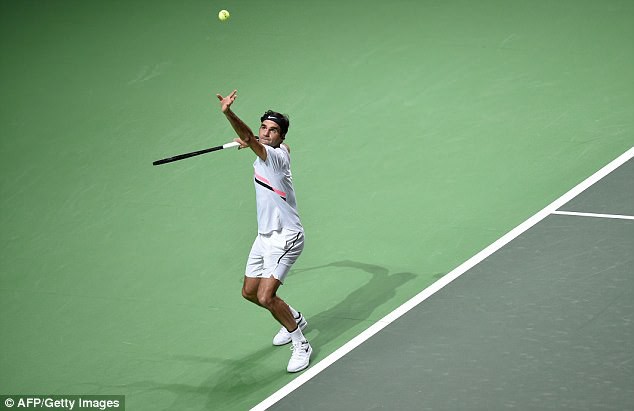 Roger Federer bước lên vị trí số 1 thế giới - Ảnh 1.