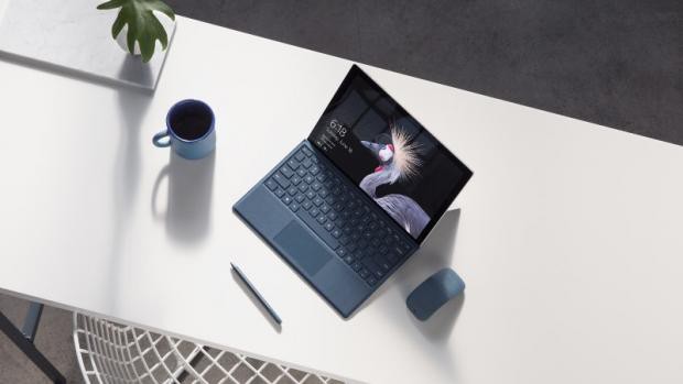 Microsoft mạnh tay giảm giá Surface Pro - Ảnh 1.