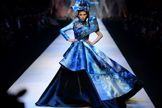 NTK Việt tham gia tuần lễ thời trang Couture Fashion Week tại New York - Ảnh 1.