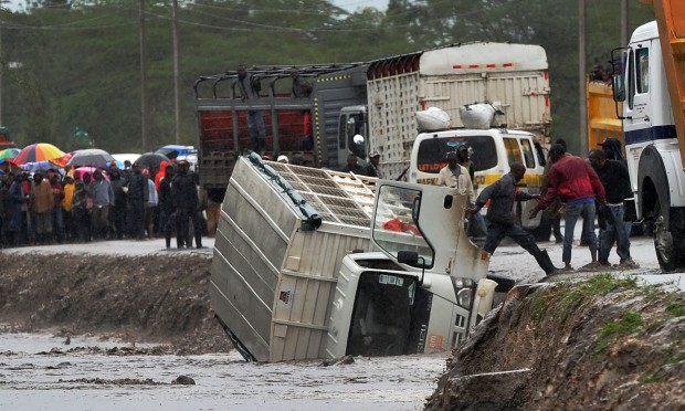 Lũ lụt ở Kenya, ít nhất 15 người thiệt mạng - Ảnh 2.