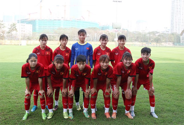 Đội dự tuyển nữ trẻ QG đá giao hữu với U16 nữ Hà Nội hưởng ứng ngày hội bóng đá nữ AFC - Ảnh 4. Đội dự tuyển nữ trẻ QG đá giao hữu với U16 nữ Hà Nội hưởng ứng ngày hội bóng đá nữ AFC - Ảnh 4.