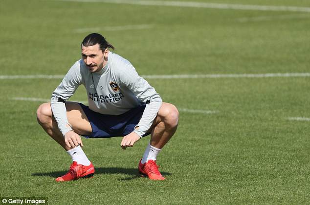 Ibrahimovic rạng rỡ trong buổi tập đầu tiên tại LA Galaxy - Ảnh 8.