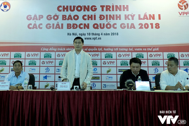 Hơn 1 vạn CĐV tới sân cổ vũ mỗi trận đấu V.League 2018 - Ảnh 2.