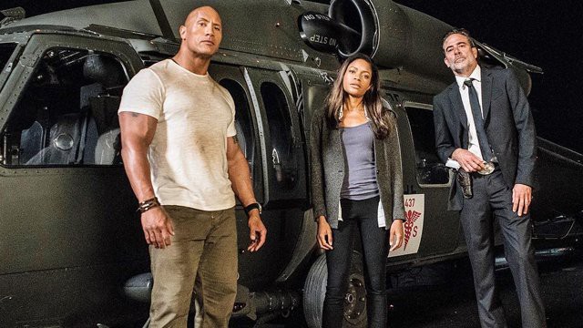 The Rock - Dwayne Johnson sẵn sàng chiến cả dàn siêu thú cuồng nộ trong Rampage - Ảnh 2.