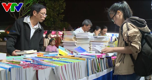 Đà Nẵng: Khai mạc Hội sách Hải Châu 2018 với hơn 200 gian hàng - Ảnh 2.