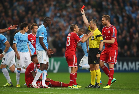 UEFA công bố trọng tài bắt chính trận Bayern Munich - Real Madrid - Ảnh 1.