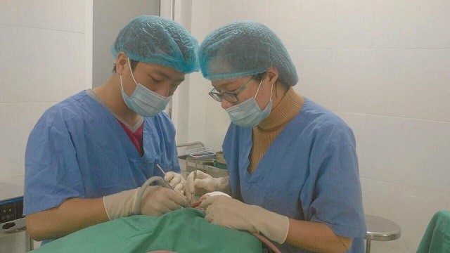 Nghệ An: Điều trị răng cho trẻ bằng phương pháp gây mê - Ảnh 1. Nghệ An: Điều trị răng cho trẻ bằng phương pháp gây mê - Ảnh 1.