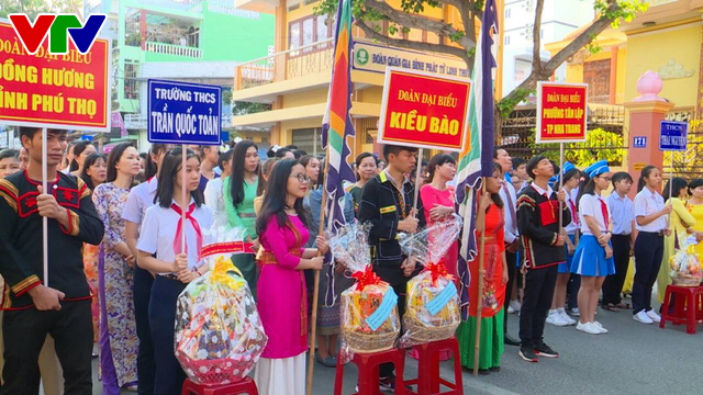 Khánh Hòa: Hàng ngàn người dân và du khách hành hương về đền thờ vọng các vua Hùng - Ảnh 4.