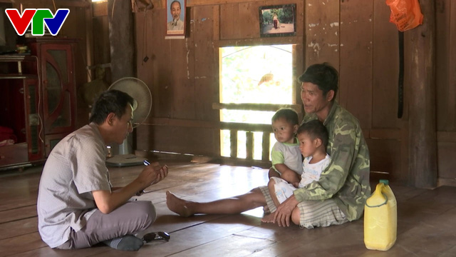 Quảng Trị : Hàng trăm hộ dân Vân Kiều - Pa Cô không có quốc tịch - Ảnh 1.