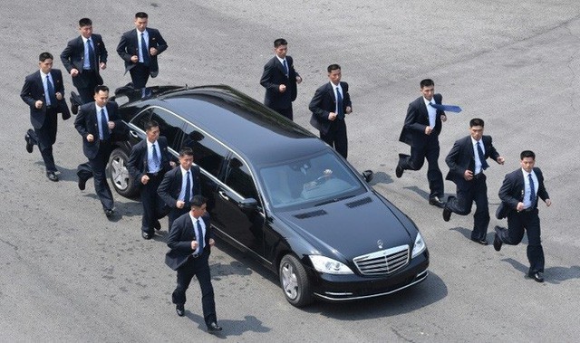 Chiếc limousine chở ông Kim Jong-un có gì đặc biệt? - Ảnh 2.