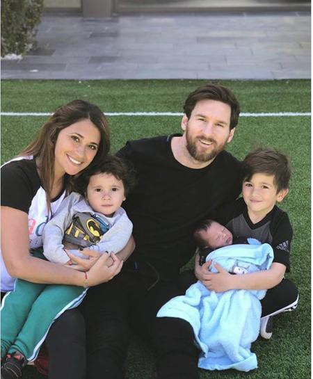 Messi tạo sức hút lớn với hình ảnh mái ấm hạnh phúc - Ảnh 1. Messi tạo sức hút lớn với hình ảnh mái ấm hạnh phúc - Ảnh 1.