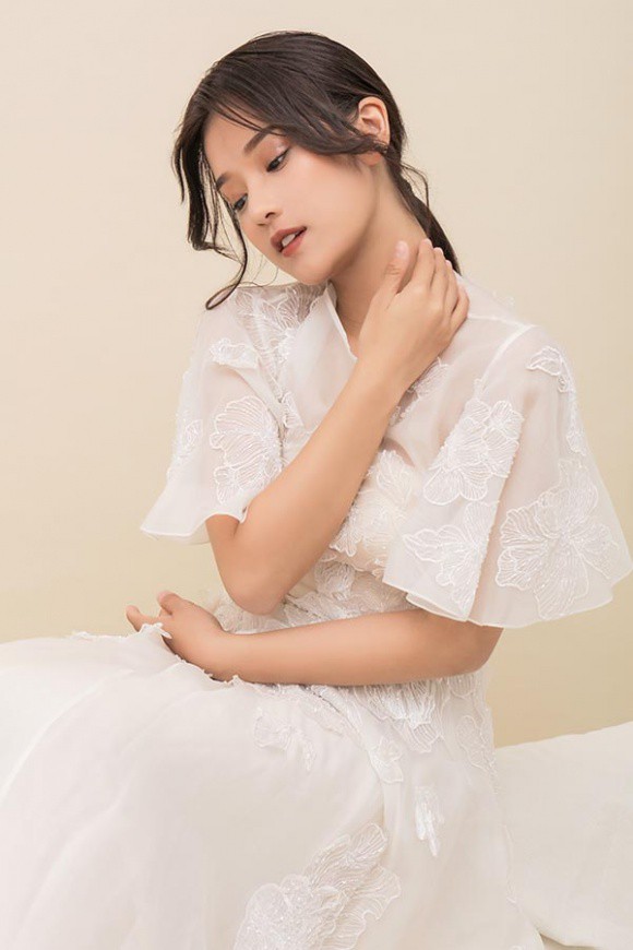 Bất ngờ trước bộ ảnh gợi cảm của Hoàng Yến Chibi - Ảnh 3. Bất ngờ trước bộ ảnh gợi cảm của Hoàng Yến Chibi - Ảnh 3.