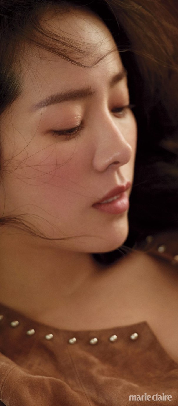 Han Ji Min khoe góc nghiêng thần thánh - Ảnh 5. Han Ji Min khoe góc nghiêng thần thánh - Ảnh 5.