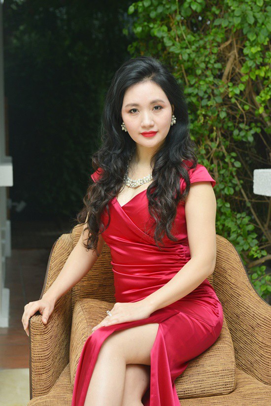 Bất ngờ nhan sắc mẹ các Hoa hậu, Á hậu chẳng thua kém gì con gái - Ảnh 10. Bất ngờ nhan sắc mẹ các Hoa hậu, Á hậu chẳng thua kém gì con gái - Ảnh 10.