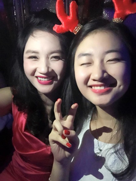 Bất ngờ nhan sắc mẹ các Hoa hậu, Á hậu chẳng thua kém gì con gái - Ảnh 9. Bất ngờ nhan sắc mẹ các Hoa hậu, Á hậu chẳng thua kém gì con gái - Ảnh 9.