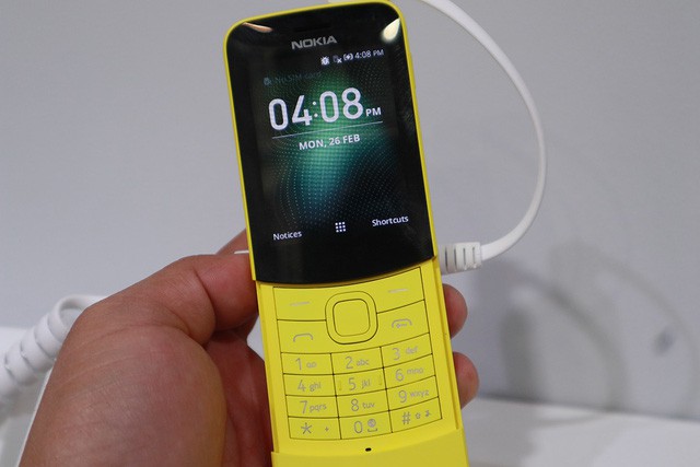 Nokia nắp trượt 8110 bán tại Việt Nam vào giữa tháng 5, giá 1,7 triệu đồng - Ảnh 1.