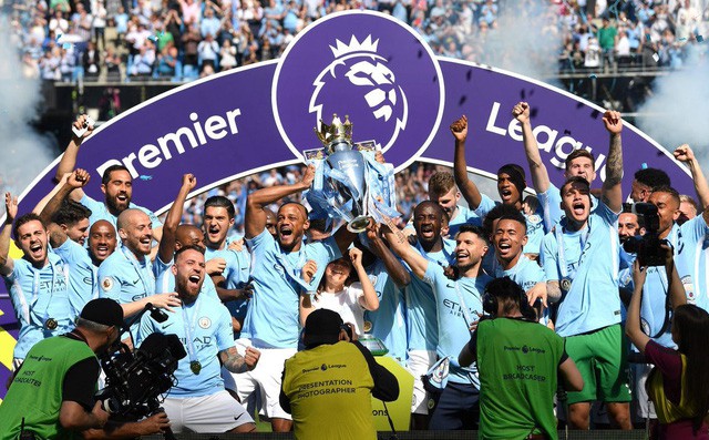 100 điểm của Man City chưa là gì so với đội hạng Nhất Anh - Ảnh 1.