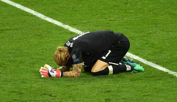 Loris Karius xin lỗi người hâm mộ Liverpool trong nước mắt - Ảnh 2.