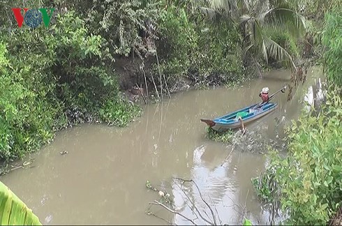 Dùng xung điện bắt cá, người đàn ông chết thương tâm - Ảnh 1.